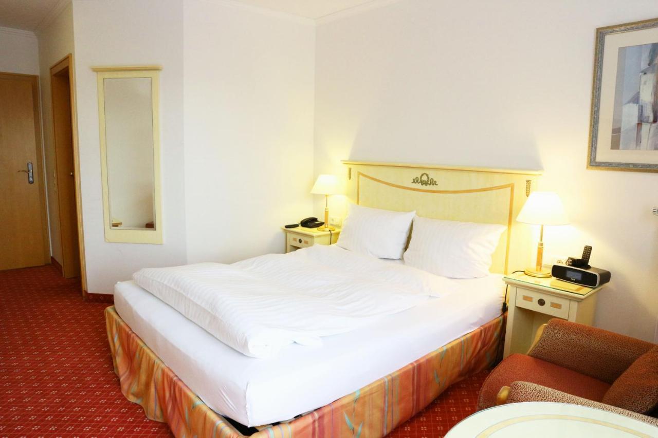 Hotel Poeker Meppen Bagian luar foto