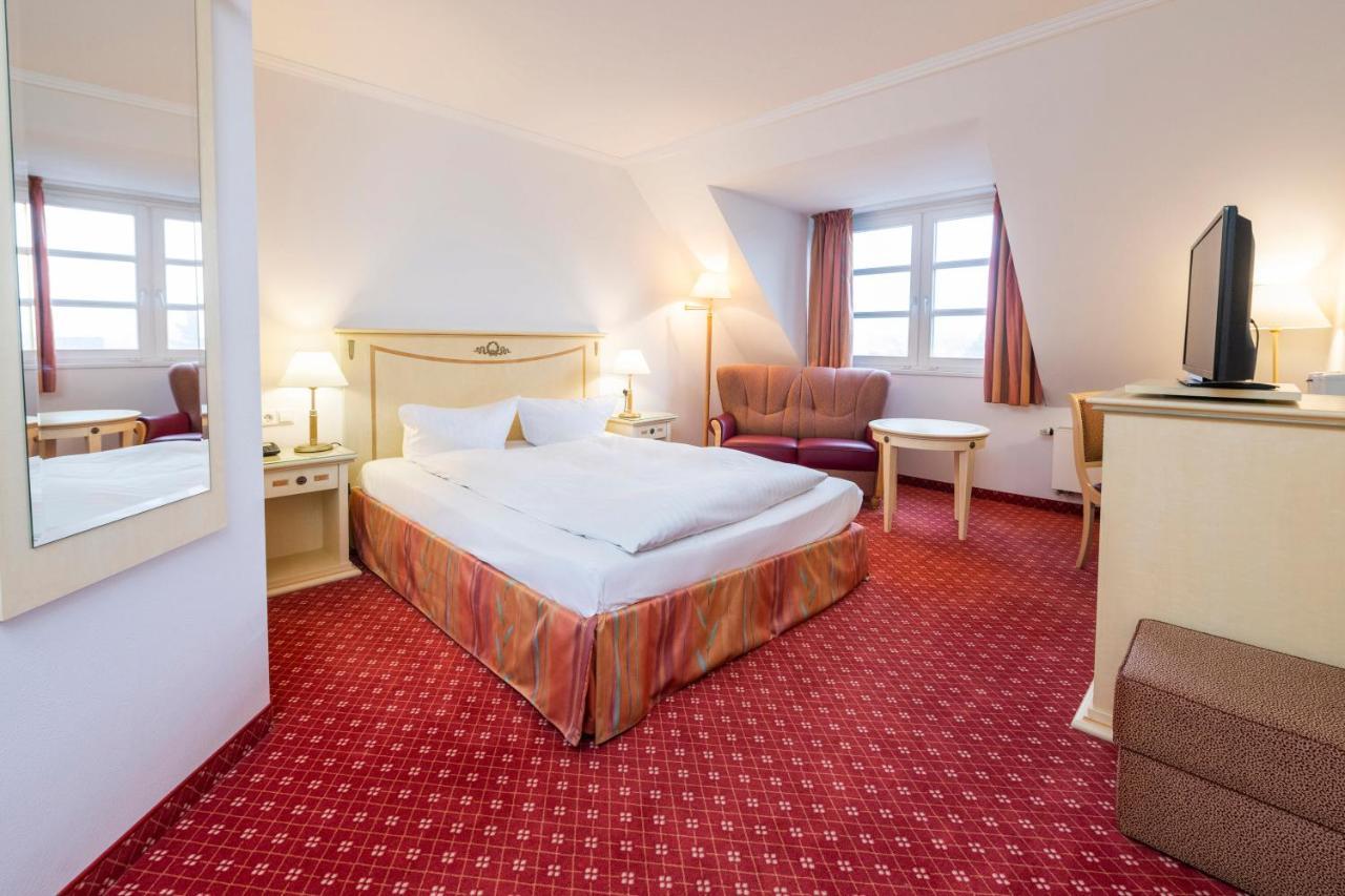 Hotel Poeker Meppen Bagian luar foto