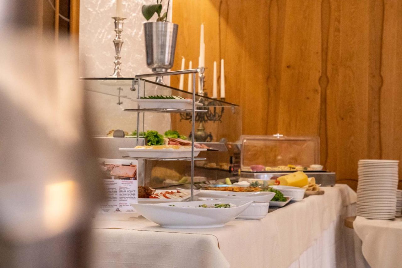 Hotel Poeker Meppen Bagian luar foto