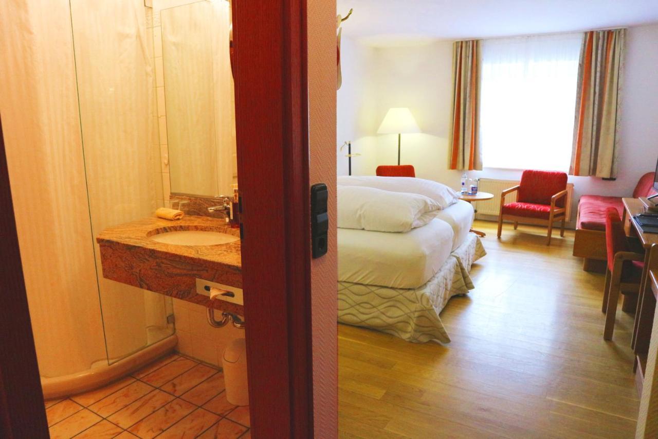 Hotel Poeker Meppen Bagian luar foto