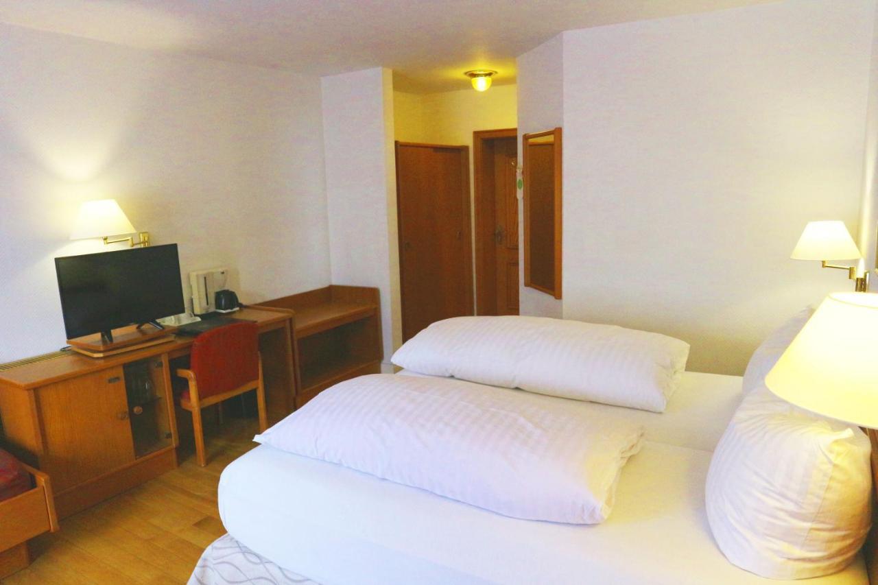 Hotel Poeker Meppen Bagian luar foto