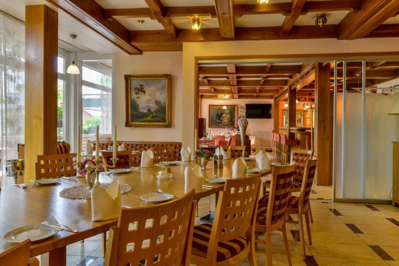 Hotel Poeker Meppen Bagian luar foto